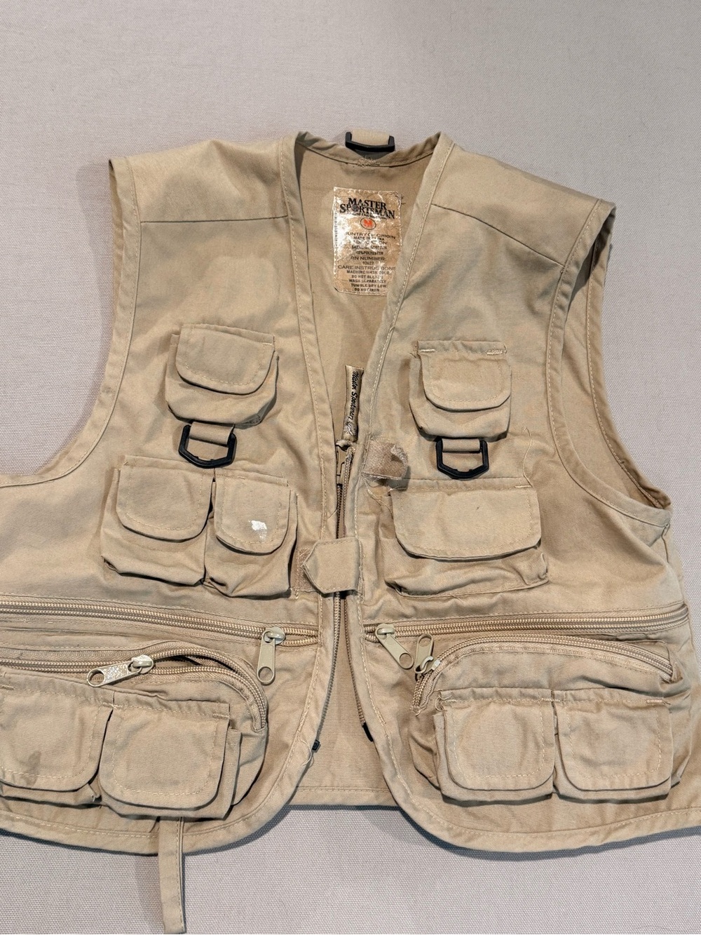 Kids Beige Utility Vest with Multiple Pockets - zippers  fishing vest